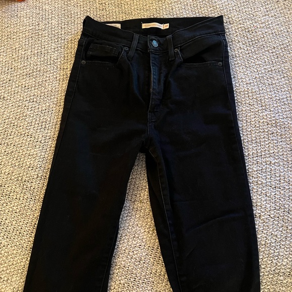 Levi’s Black Jeans - Picture 1 of 4